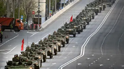 من عرض عسكري روس