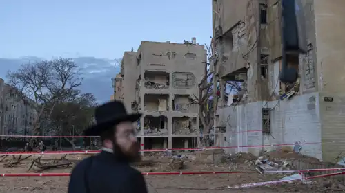 جانب من الضرر الذي خلفته الضربة الإيرانية على عراد