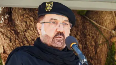 القيادي العسكري البارز في حزب الله فؤاد شكر