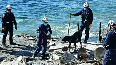 فرق البحث عن ناجين من حرائق لوس أنجلوس