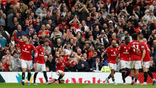 احتفال لاعبي مانشستر يونايتد