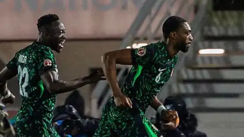 احتفال لاعبي منتخب نيجيريا 