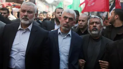 يحيى السنوار وإسماعيل هنية زعيمي حركة حماس