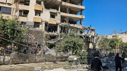 آثار الغارات الإسرائيلية  على الضاحية الجنوبية فجر الاثنين