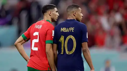 كيليان مبابي وحكيمي