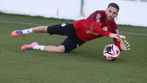 لوكا زيدان في أول تدريب مع الجزائر