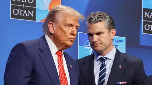 بيت هيغسيث والرئيس ترامب