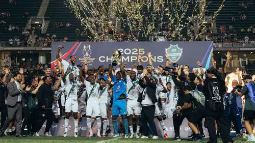 فريق الأهلي السعودي