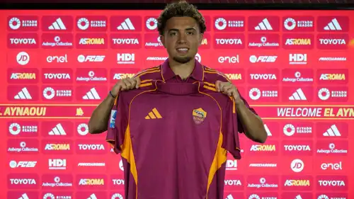 نايل العيناوي لاعب نادي روما الإيطالي