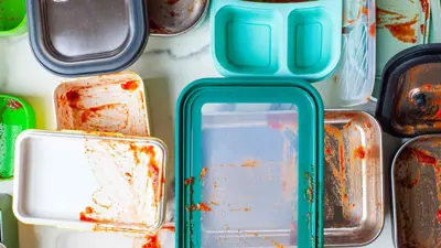 عبوات بلاستيكية للطعام 