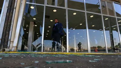 آثار القصف الإسرائيلي على مطار صنعاء