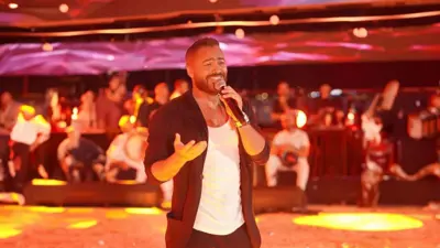 الفنان المصري تامر حسني