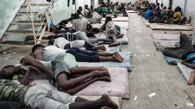 مهاجرون في مركز احتجاز غربي طرابلس