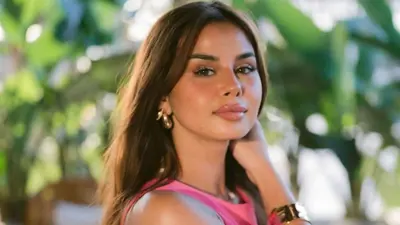 الفنانة المصرية منة عرفة 