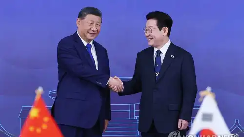 الرئيسان الكوري الجنوبي لي جيه ميونغ والصيني شي جين بينغ