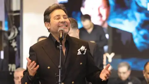 الفنان المصري هاني شاكر