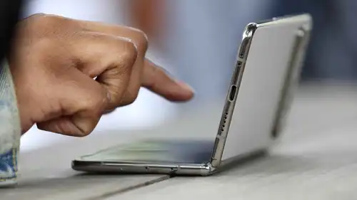 هاتف قابل للطي