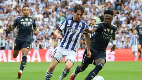 فينيسيوس جونيور في مباراة ريال مدريد وريال سوسييداد