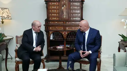 الرئيس اللبناني جوزيف عون يلتقي جان إيف لودريان- أرشيفية