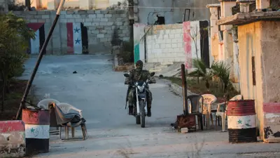 أحد المسلحين في حلب