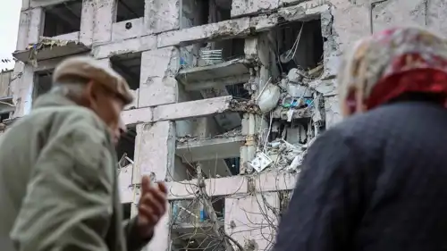 عائلات أوكرانية تجلى من منطقة زابوريجيا