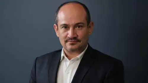 الخبير الإيراني حمزة صفوي