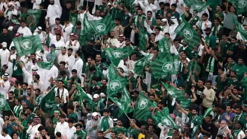 جماهير المنتخب السعودي في لقاء فلسطين