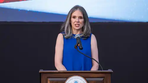 جولي إيده، القنصل العام الأمريكي في هونغ كونغ