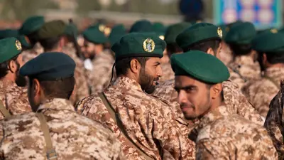 عناصر من الجيش الإيراني