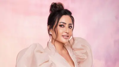 الفنانة لطيفة التونسية