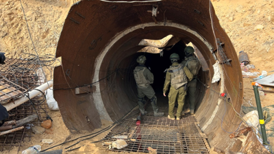 قوات من الجيش الإسرائيلي بداخل أحد الأنفاق