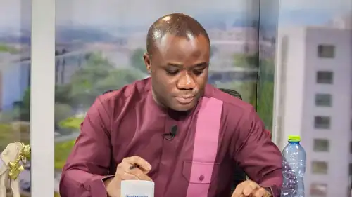 وزير الاتصالات الحكومية في غانا فيليكس كواكي أوفوسو