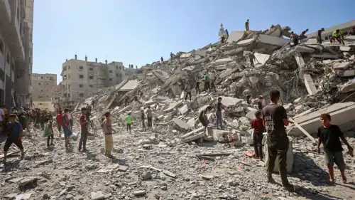 آثار الدمار جراء استمرار الحرب في غزة