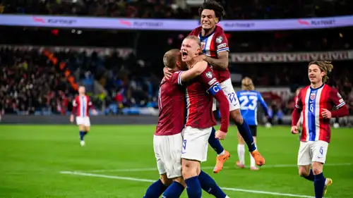 هالاند مع منتخب النرويج