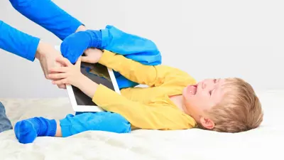 تعلق الأطفال بالتكنولوجيا  (تعبيرية)