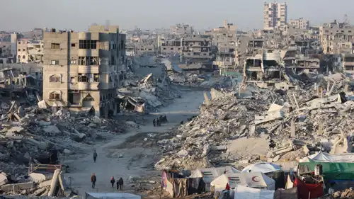 مبان مدمرة في حي الشيخ رضوان