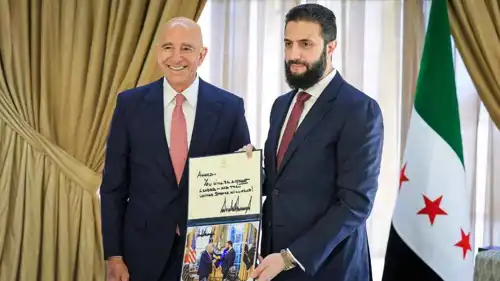 الشرع والمبعوث الأمريكي توم باراك 