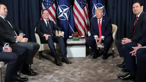 جانب من اجتماع ترامب برئيس الناتو روته
