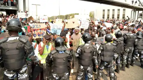 من الاحتجاجات في أنغولا