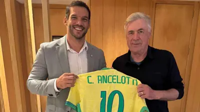  كارلو أنشيلوتي عند استقباله في البرازيل