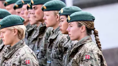 مجندات في الدنمارك