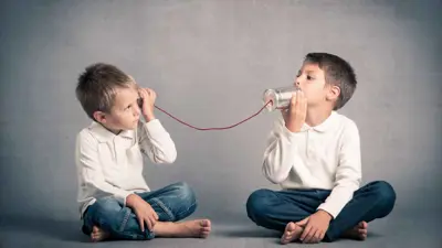 التواصل بين الأطفال 