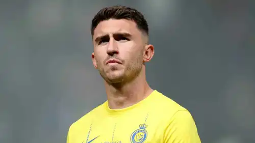 إيمريك لابورت نجم النصر السعودي