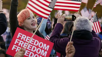 أمريكيون في تجمع انتخابي لهاريس