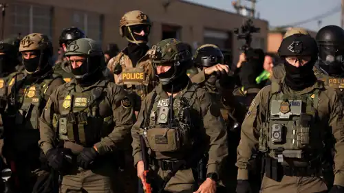 هيئة إنفاذ قوانين الهجرة والجمارك الأمريكية في شيكاغو