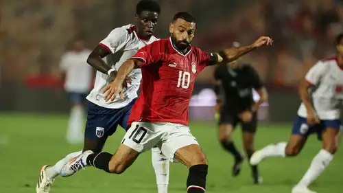 محمد صلاح بقميص منتخب مصر