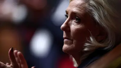 مارين لوبان