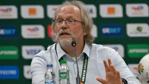 توم سانتيفيت مدرب منتخب مالي