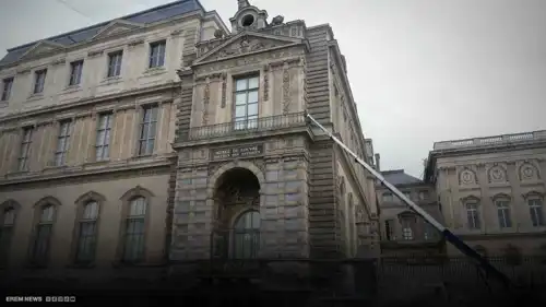 سرقة متحف اللوفر