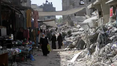 وسط الدمار في غزة